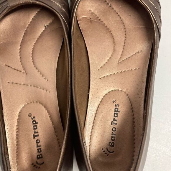 BARE TRAPS, Narizona Style, gold color, 7.5 flats, slip on, leather/man-made - Picture 6 of 15